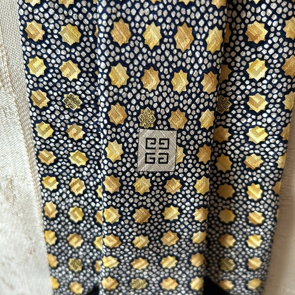 Givenchy Silk Tie - Picture 2 of 3